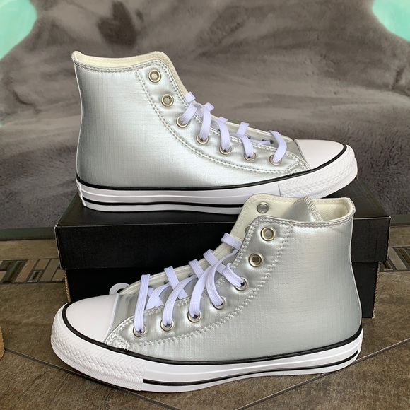 CONVERSE CTAS HI SILVER/WHITE/BLACK WMNS - Picture 4 of 16